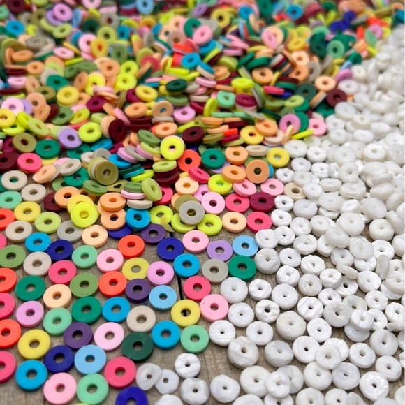 500+ Clay & Round Puka Shell Beads Mixed Jewelry Making Crafting DIY Bundle Lot - Picture 10 of 16